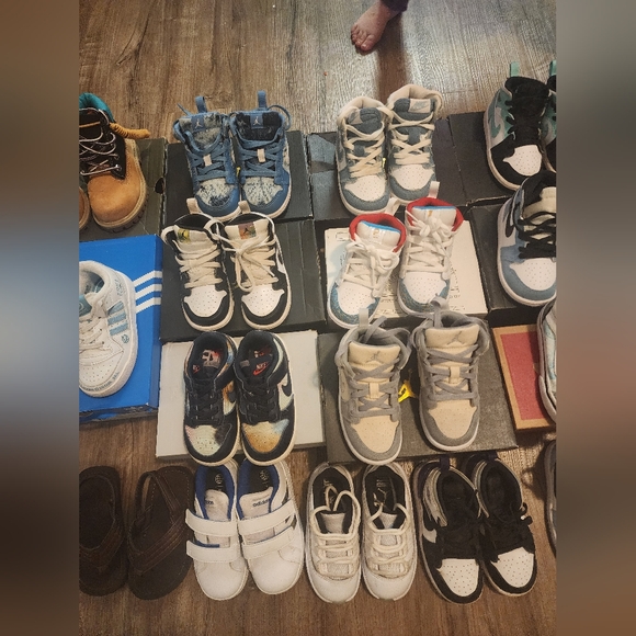 Nike & Jordan + More Lot - Picture 4 of 5